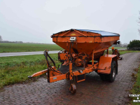 Snow Removal Equipment  Zoutstrooier
