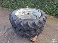 Wheels, Tyres, Rims & Dual spacers Ford 13.6-38 Vredestein 3 ster 34 inch