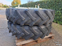 Wheels, Tyres, Rims & Dual spacers Ford 13.6-38 Vredestein 3 ster 34 inch