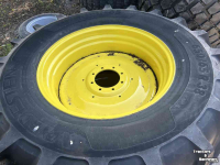Wheels, Tyres, Rims & Dual spacers Vredestein Traxion 65 650/65R38