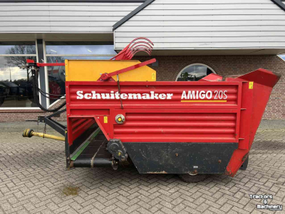 Silage-block distribution wagon Schuitemaker Amigo 20s