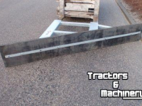 Rubber yard scraper Qmac HALVE V-SCHUIF 2.50 LEPELINSTEEK