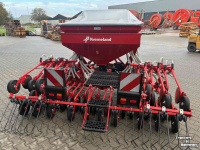 Seed drill Kverneland Kverneland DL 4.50 meter zaaimachine hand opklapbaar