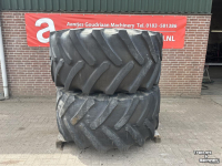 Wheels, Tyres, Rims & Dual spacers  Set banden 30.5 X LR32
