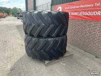 Wheels, Tyres, Rims & Dual spacers  Set banden 30.5 X LR32