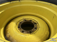 Wheels, Tyres, Rims & Dual spacers  Set banden 30.5 X LR32