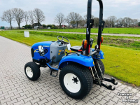 Tractor New Holland BOOMER 25