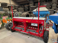Seed drill Kongskilde Ecoline kouter zaaimachine 29 pijpen
