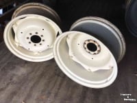 Wheels, Tyres, Rims & Dual spacers Same W14-28 (140-203-8)