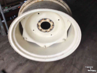 Wheels, Tyres, Rims & Dual spacers Same W14-28 (140-203-8)