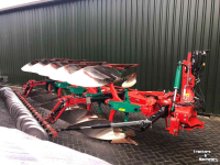 Ploughs Kverneland 3300S met variomat