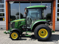 Small-track Tractor John Deere 4066R