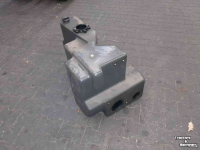 Diverse used spare-parts Massey Ferguson Hydrauliektank 7600-serie