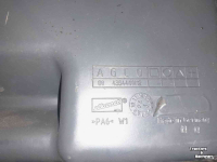 Diverse used spare-parts Massey Ferguson Hydrauliektank 7600-serie