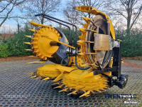 Cornhead New Holland 600 BFI