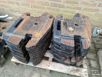Frontweights Valtra gewichten 50kg 12 stuks