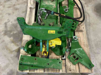 Other tractors and accessories John Deere Pick up hitch John Deere 7R