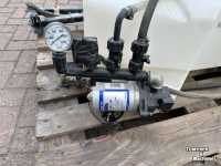 Diverse used spare-parts  Spuittank met Spuitboom