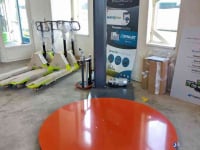Other transport and industrial equipment and accessories Matco pallet wikkelmachine T30