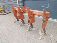 Deep subsoiler Kuhn DC 300 Voorzetwoeler