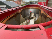 Vertical feed mixer Strautmann Verti-Mix 2401 Voermengwagen, voerwagen, mixer, voermachines
