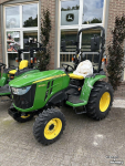 Small-track Tractor John Deere 3038E