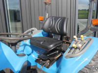 Horticultural Tractors New Holland TC25D (Shibaura ST324H) hydrostaat minitrekker tractor met voorlader frontlader