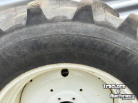 Wheels, Tyres, Rims & Dual spacers Michelin Set Michelin Banden 540/65R34 & 440/65R24 Vaste Velgen