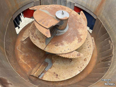 Self-propelled feed mixer Siloking Siloking zelfrijdende Selfline 13 compact