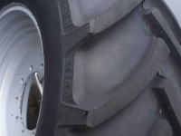 Wheels, Tyres, Rims & Dual spacers Continental 480x70R30