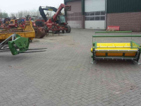 Bale unroller Hustler Balenafwikkelaar / Baalafwikkelaar / Balenafroller / Baalafroller