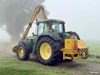 Tractor John Deere 6910 met Herder Grenadier MBK 120 S