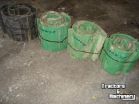 Diverse used spare-parts  tk div bandjes nog nooit gebruikt
