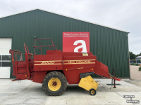 Balers  New Holland pakkenpers D2000