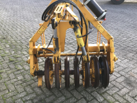 Furrow presses Rumptstad frontpakker