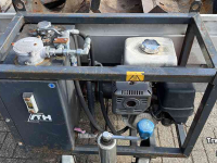 Car trailer up to 3500 Kg  Aanhangwagen met bosbouwkraan