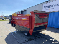 Silage-block distribution wagon Schuitemaker AMIGO 30S Blokkendoseerwagen 