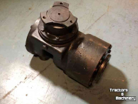 Diverse used spare-parts New Holland Tandwielbak / Tandwielkast FX