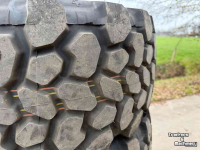 Wheels, Tyres, Rims & Dual spacers Continental 315/55R16 MPT81