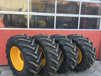 Wheels, Tyres, Rims & Dual spacers Michelin MICHELIN 460/70R24 MICHELIN XMCL op velg