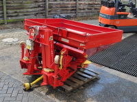 Fertilizer spreader Lely SE Centermatic met centronic strooicomputer