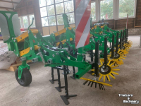 Cultivator  Maintech Schoffelbalk met compleet paralellogram en toebehoren vingerweeder - weeder - greencam - korstenbreker -