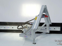 Rubber yard scraper Qmac 180 HYDR SCHUIN ACCORD