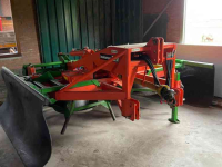 Silage spreader Holaras Jumbo kuilverder met grasriek