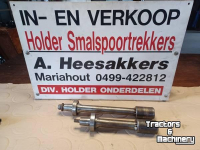 Used parts for tractors Holder zwischenwelle 125715