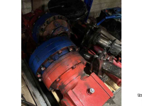 Diverse used spare-parts Peecon Aandrijfkast