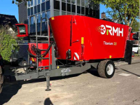 Vertical feed mixer RMH Titanium 18 voermengwagen