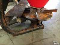 Fertilizer spreader Boxer 300l