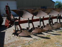 Ploughs Kverneland 4+1 schaar vario ploeg