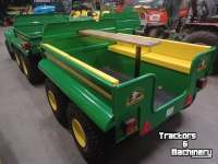 Small-track Tractor John Deere gator 6x4